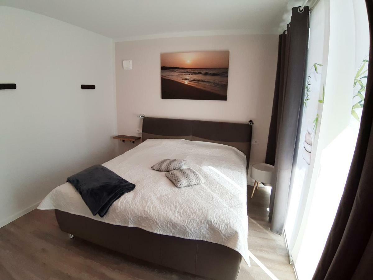 Ferienwohnung Strandraeuber Glowe Ngoại thất bức ảnh